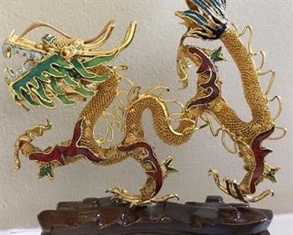 Wire Asian dragon figurine
