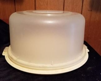 Plastic Cake Plate with lid