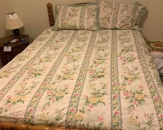 Queen size comforter