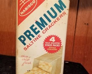 Vintage Nabisco Cracker Tin Box