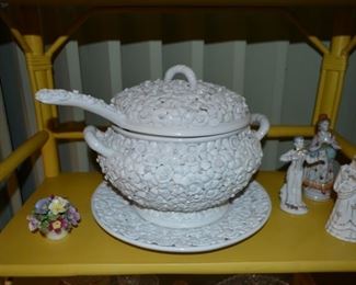 Fiori Bianco porcelain Soup Tureen, Italy $85