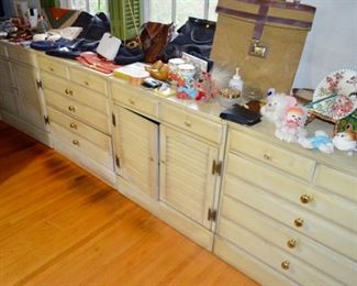 cabinets (5 units)
