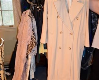Saks Fifth Avenue Regency pure Cashmere Coat