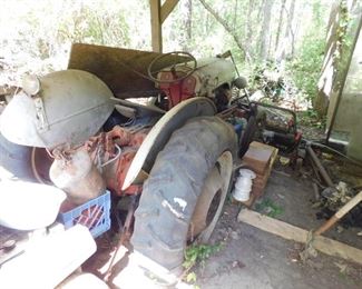 Ford Model 800 Parts Tractor