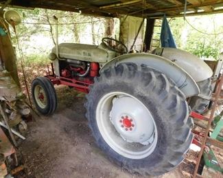 Second Ford Tractor(Running/1950's)