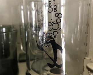 Set of 3 Charlie the Tuna footed Juice Glasses -- $20
