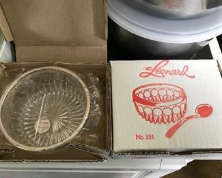 PAIR of Leonard Silver Plated Condiment Bowls NIB -- $10