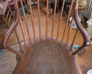 Yes it's an adult comode