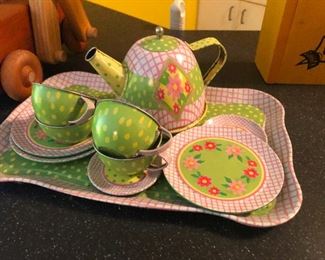 tea set made from hardened table clothes