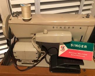 Vintage Singer Sewing machine!