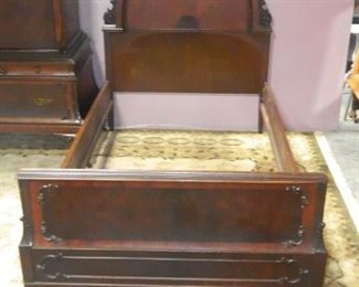 Walnut French Queen Anne Twin Bed