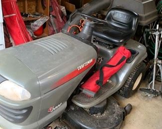 #59 Craftsman LT2000 Riding Lawn Mower w/grass catcher $350.00