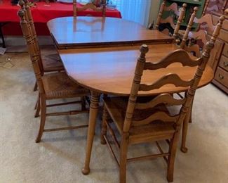 #1 Hartford House Solid Rock Maple Table w/3 leaves & 8 chairs 62-98x42x29 (as is finish) $175.00