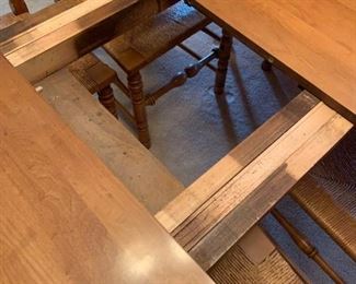 #1 Hartford House Solid Rock Maple Table w/3 leaves & 8 chairs 62-98x42x29 (as is finish) $175.00