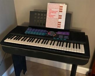 #8 Yamaha Keyboard PSR185 on stand 37"Long on Table 4 plus octaves $50.00