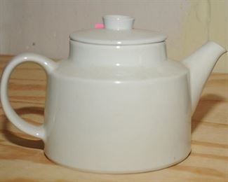 [107] Arabia Finland  White Teapot Mid Century Scandinavian Teapot $40.00
