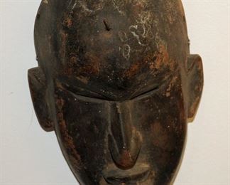 [31] ATTRIBUTED AS A DEANGLE MASK $4,000