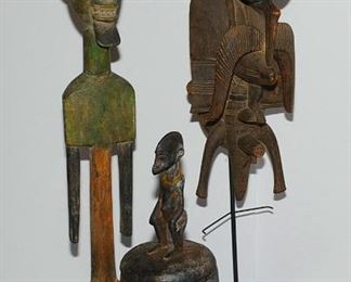 [15] DISPLAY OF MUSEUM QUALITY AFRICAN WOOD CARVINGS 