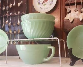 Jadeite, McKee Jadite