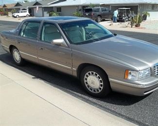 1999 Cadillac 50000 miles new brakes and battery 2019. Fully loaded. Power, Leather Air bags, moon roof, great tires. Very nice car.$ 500.00 Or Best Offer.