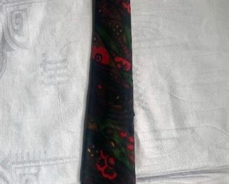 $25 Vintage Pierre Cardin Tie