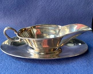 $80 Webster Sterling sauce boat and tray Approx 80g
Tray 6” long
Set 1.5 inches high
