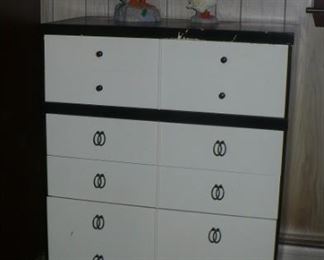 VINTAGE CHEST,DRESSER AND NIGHT STAND