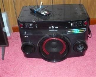 CD PLAYER  NEW