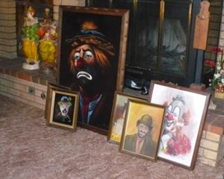 CLOWN PICTURES