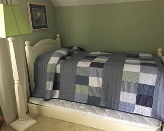Trundle Bed Nice Bedding