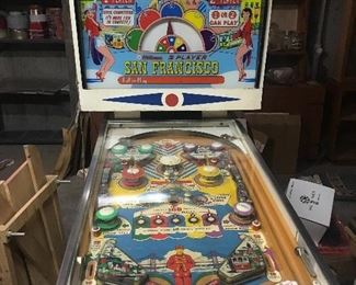 Working pinball machine. Vintage, Original San Francisco