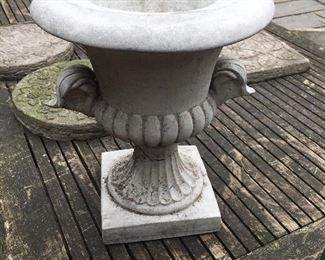 Flower pots concrete 