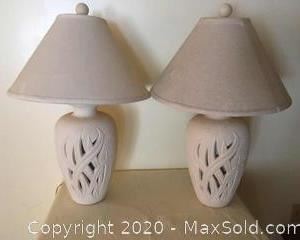 2 large ceramic table lamps with pierced floral design
