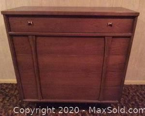 Mid Century Modern dresser by Bassett Furniture 