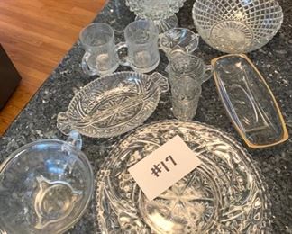 #17... $25 / MISCELLANEOUS GLASS GROUP