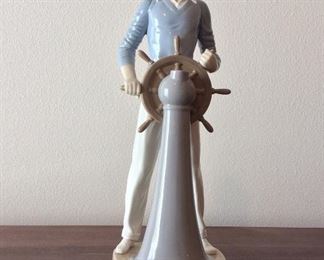 Lladro Yachtsman Sailor Captain 1983, 13 1/2" H.