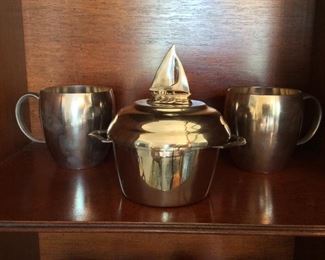 Pair of Royal Guild Pewter Mugs Holland, 3 3/4" H. The King's Pewter #2 Pot with Sailboat Lid, 6" H. 