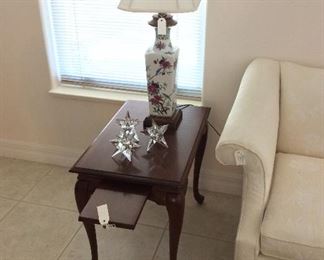 James River Collection Mahogany End Table, 18" W x 24" H x 28" D. Painted Porcelain Oriental Lamps, 33" H. 