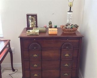 Chest Drawers