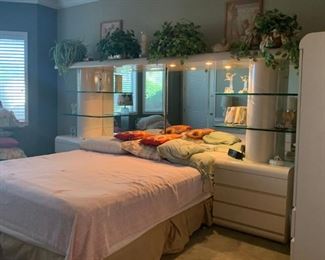 White contemporary Bed Set