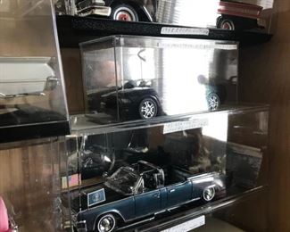 franklin mint 1:24 cars and other brands hundreds of cars available also 1:48 cars 