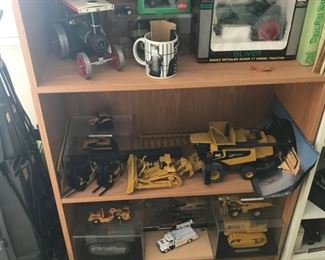 ertl farm models tractor plow and more! JOHN DEERE