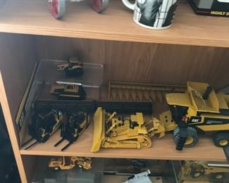 ertl farm models tractor plow and more! JOHN DEERE