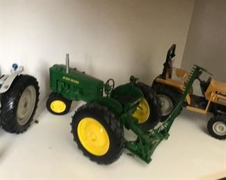 ertl farm models tractor plow and more! JOHN DEERE