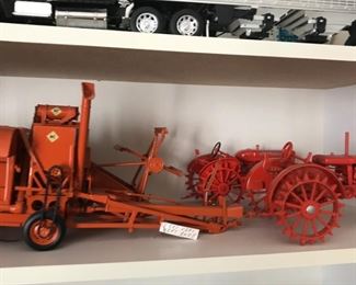 ertl farm models tractor plow and more! JOHN DEERE