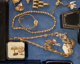 ART DECO 18KT EVERYWHERE