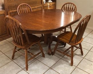 Ball and Claw Pedestal Dining Table w Leaf and 4 Chairs