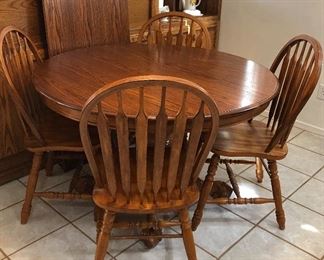 Ball and Claw Pedestal Dining Table w Leaf and 4 Chairs