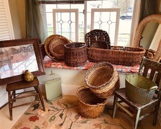Array of baskets 
