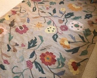 Dhurrie floral rug. 